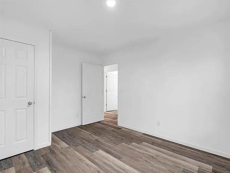 424 S Park St — Photo 8