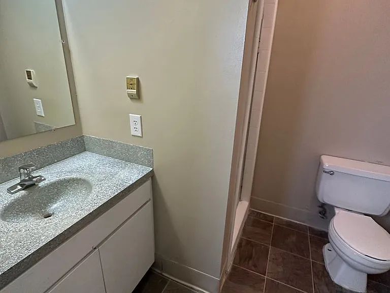 Eastridge — Photo 25