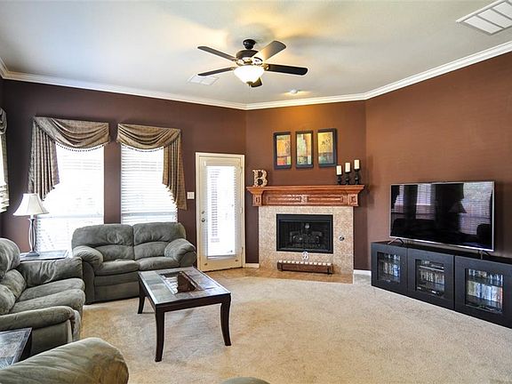 3rd image of 3804 Carmel Mountain Dr