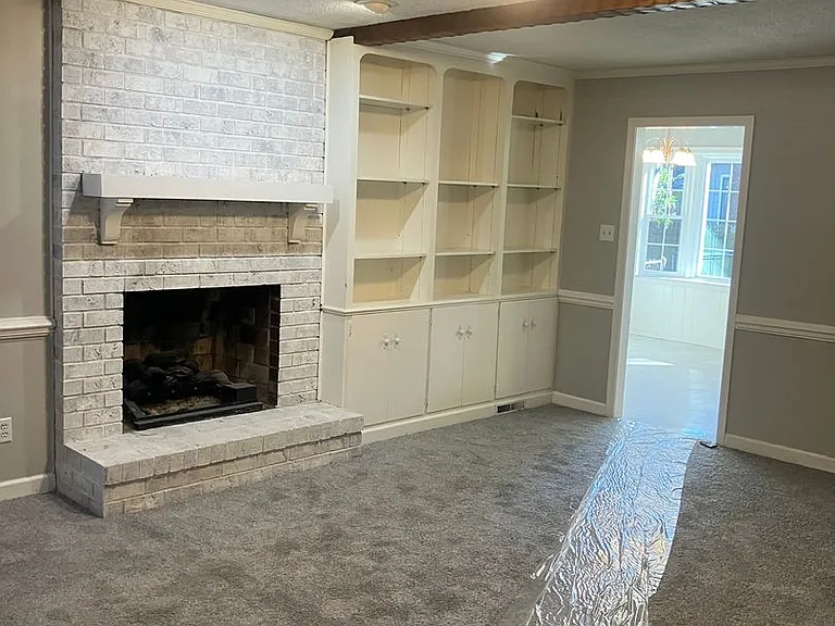 1018 Jefferson Rd — Photo 4