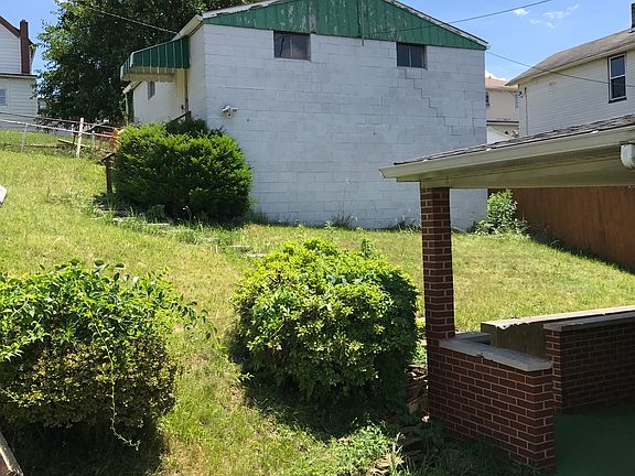 GARAGE IN BACK