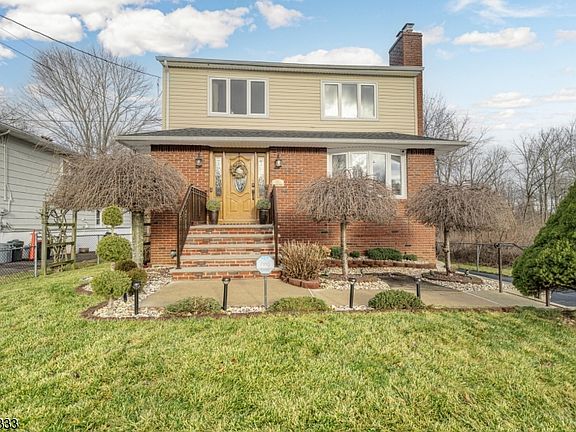 15 Railroad Ave, Netcong, NJ 07857 | Zillow