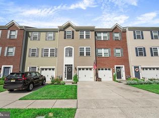 425 Dogwood Dr, Woodbury, NJ 08096