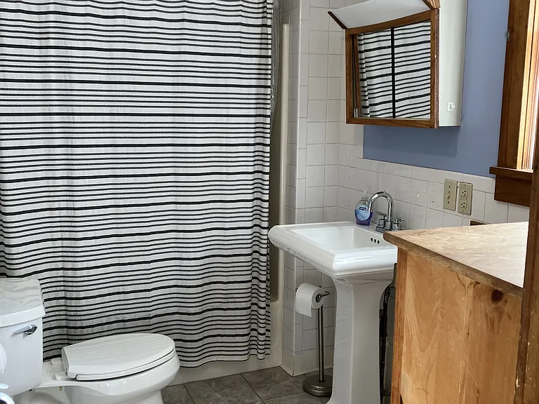 37 Westwood Rd — Photo 28