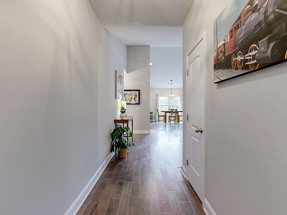 4th image of 1017 Laurelwood Dr