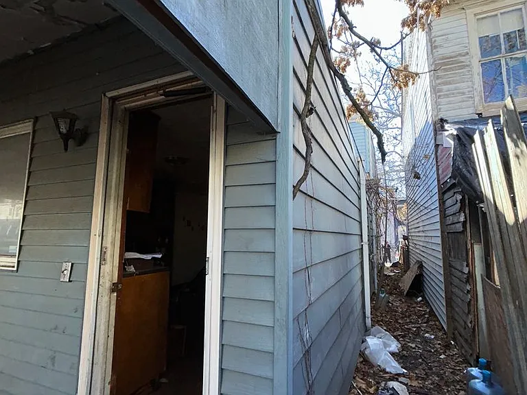 104 Fulton St — Photo 5