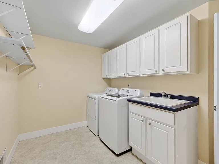 1600 Kohler Ct — Photo 6