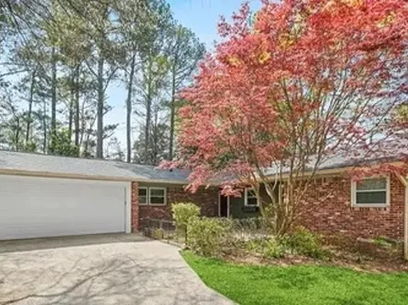 3657 Chavers Pl, Stone Mountain, GA 30083