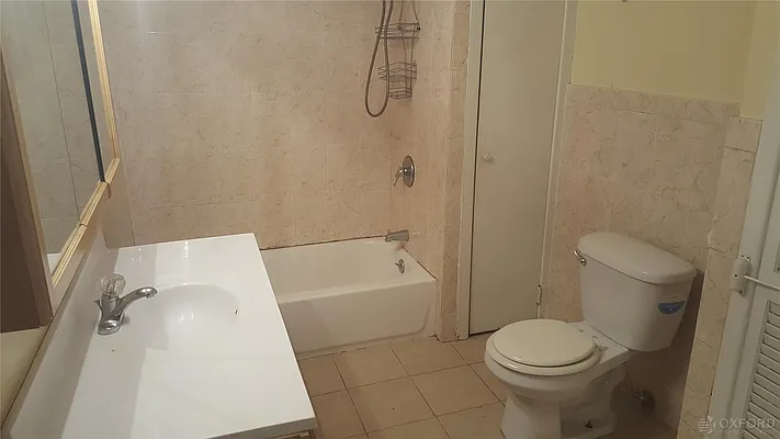 Rented by Oxford Property Group | media 11
