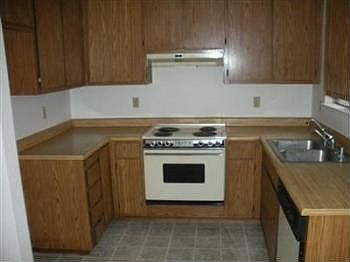 3rd image of 2042 Hudson Way