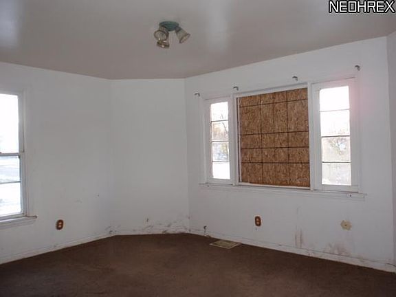 2nd image of 2441 Apple Ave