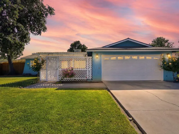 3205 W Cypress Avenue, Visalia, CA 93277