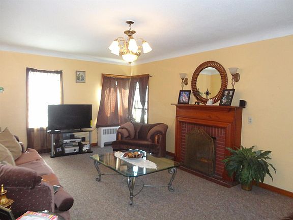 3rd image of 4109 Homerlee Ave