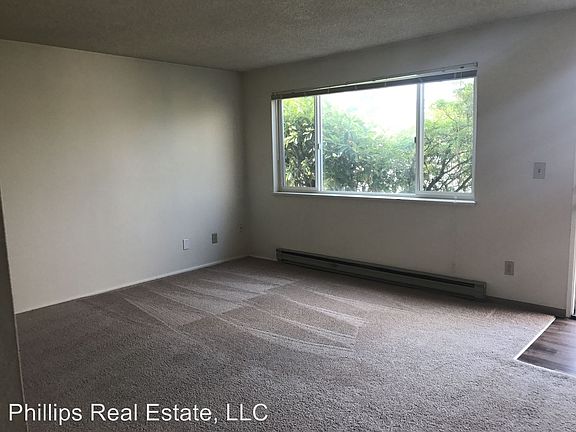 4th image of 1612 Valley Ave E APT 35