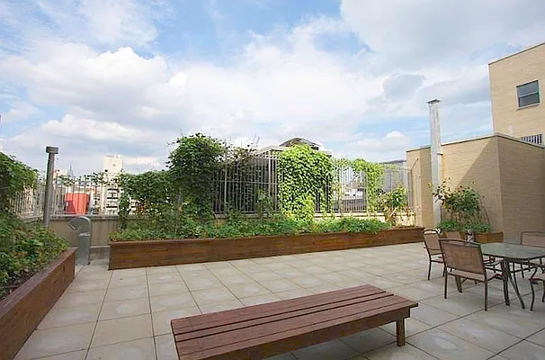 Rented by Compass | media 2