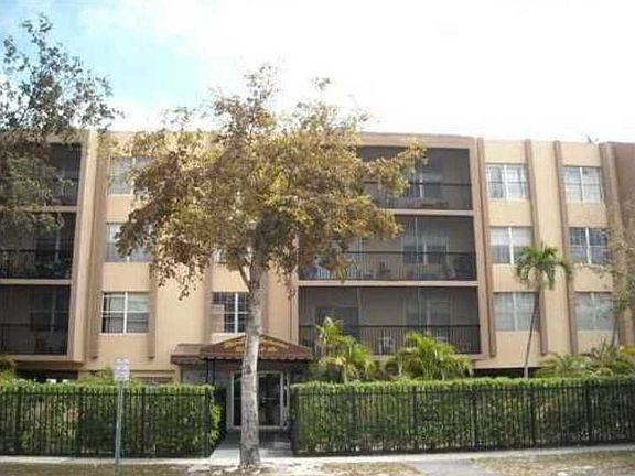 3rd image of 13455 NE 10th Ave APT 409
