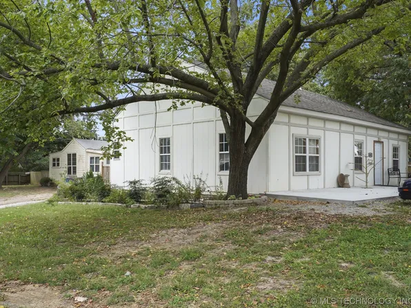 3801 S 27th West Ave, Tulsa, OK 74107