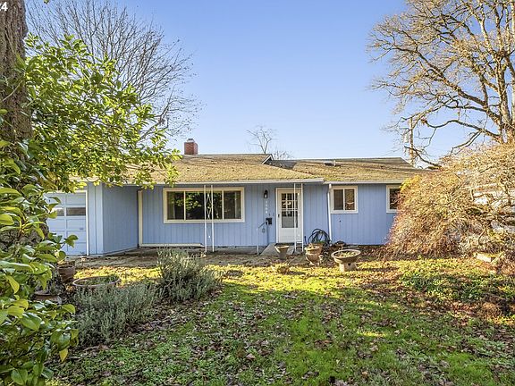 3rd image of 3908 NE Pacific Way