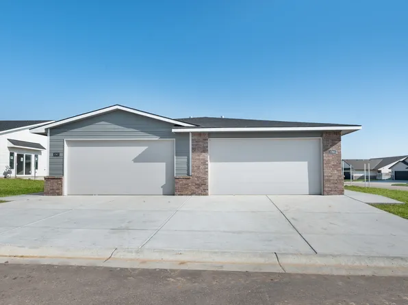 1817 N Hickory Creek Ct #1817, Wichita, KS 67235