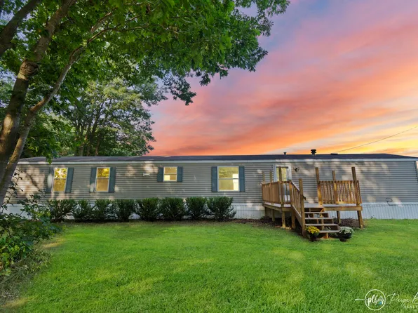 3226 S Grow Rd, Sidney, MI 48885