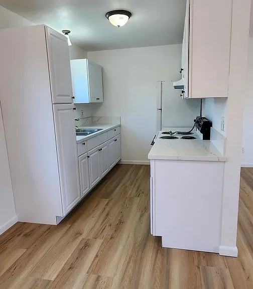 4419 Rosebud Ln — Photo 6