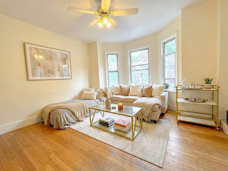 216 Freeman St #21 — Photo 5