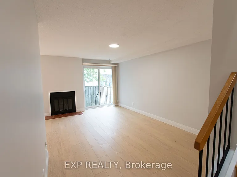 710 Coronation Ave #7 — Photo 6
