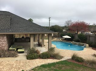 3320 N 9th St, Ocean Springs, MS 39564