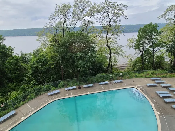 2727 Palisade Avenue image 20 of 25