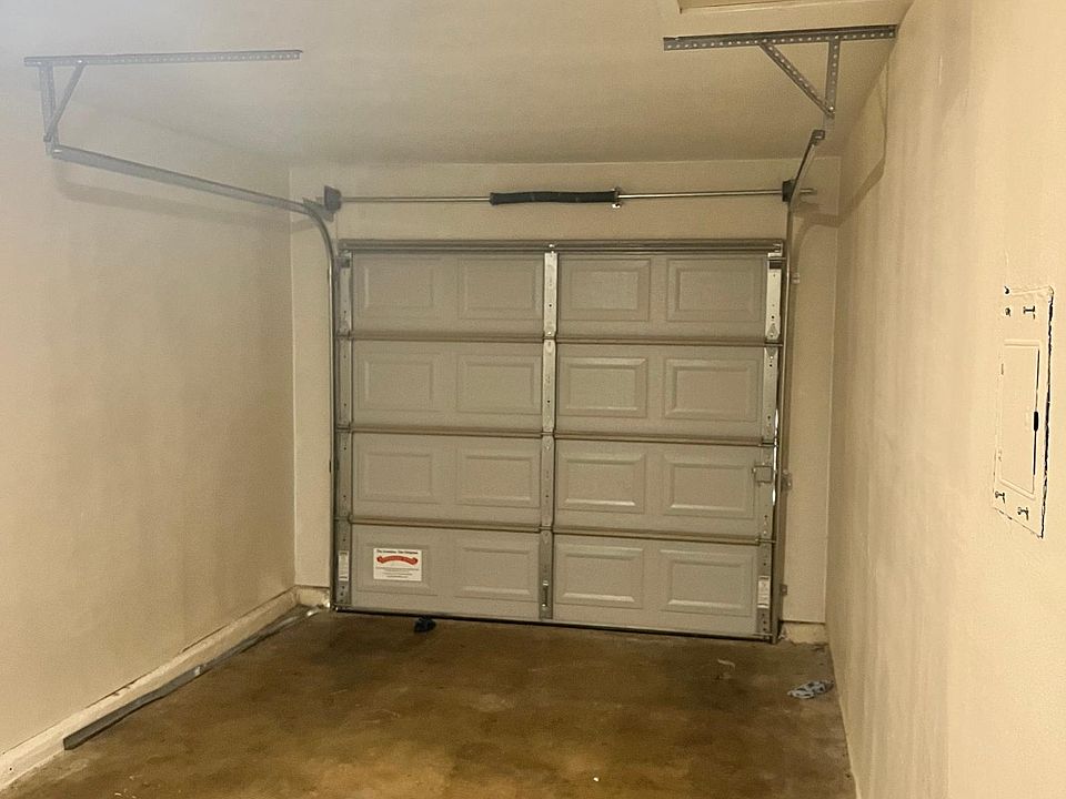 2nd image of 9234 Five Palms Dr