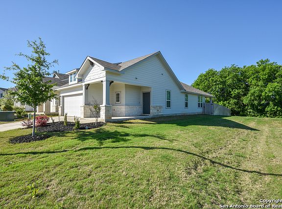 5th image of 15059 SUMMER LYNN PL