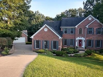 1st image of 144 Maplevue Dr