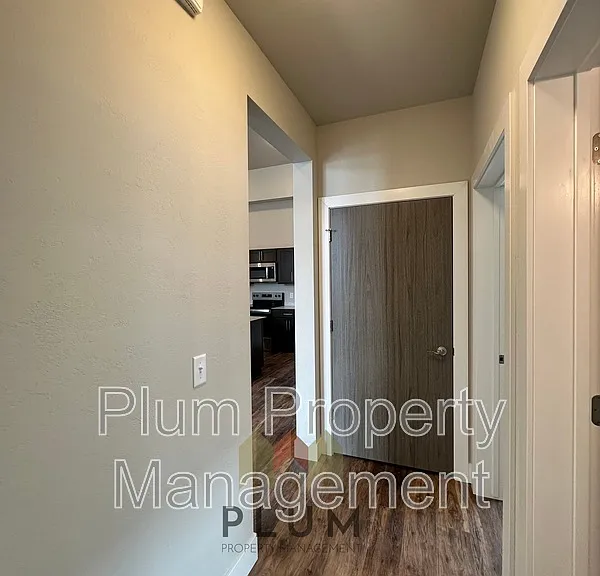 425 Michigan Ave #107 — Photo 21