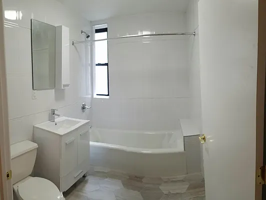 Rented by Smart NY Realty LLC | media 11