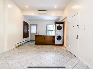 225 S 4th St #1A, Brooklyn, NY 11211