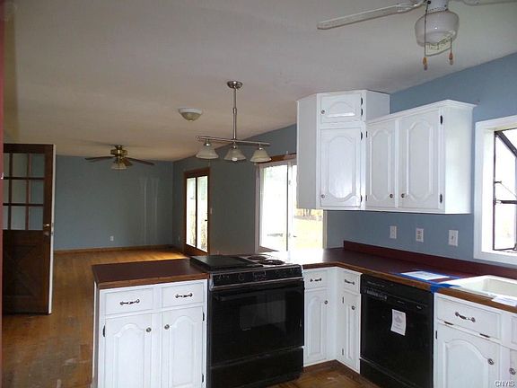 4th image of 4106 Balboa Dr