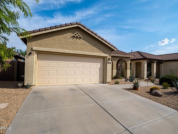 3rd image of 43349 N Vista Hills Dr