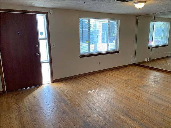 3rd image of 3407 Bigelow Dr