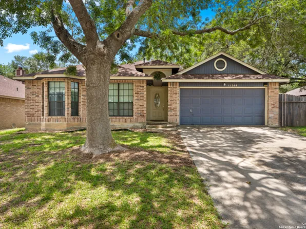 11309 Forest Rain, Live Oak, TX 78233