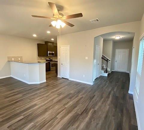 5th image of 6432 Wenlock Dr