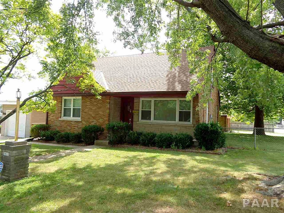 1st image of 3811 N Ashton Ave