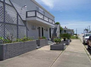 1327 Avenue M 1/2, Galveston, TX 77550