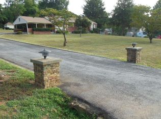 4909 Bower Rd, Roanoke, VA 24018