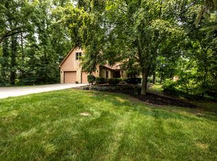 10003 Oakleaf Way, McCordsville, IN