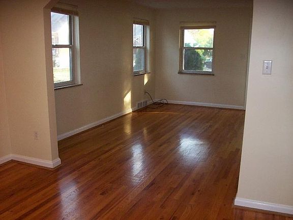3rd image of 2651 Foran Dr