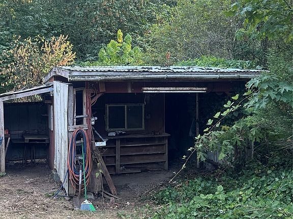 3rd image of 29606 56TH Avenue E