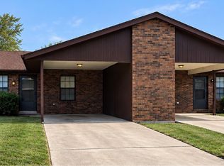 714 Oxen Dr, Belleville, IL 62221