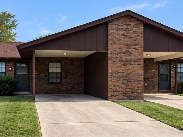 714 Oxen Dr, Belleville, IL 62221