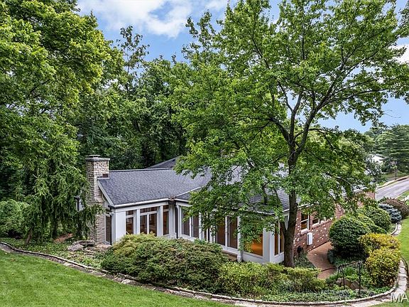 4th image of 2345 Maybrook Ln