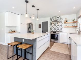 1153 San Pablo Dr, San Marcos, CA 92078